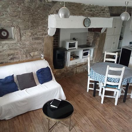 Ti An Traon Le Petit Gite En Coeur De Bretagne Carhaix-Plouguer Extérieur photo